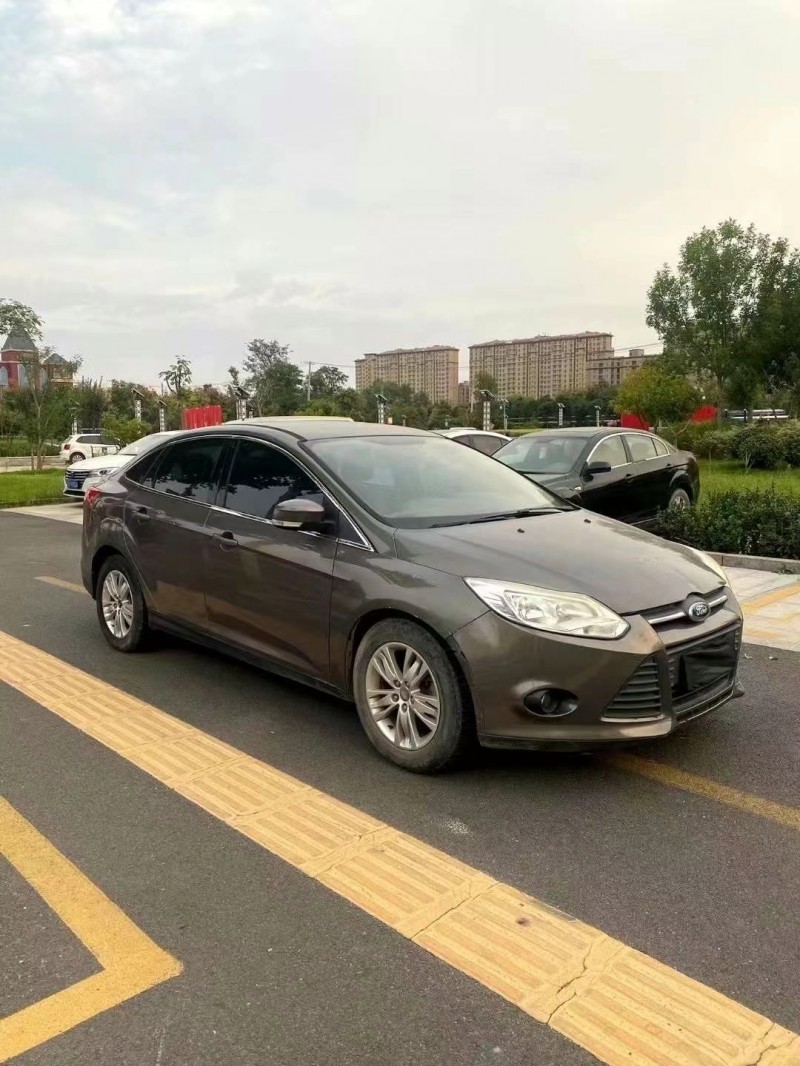 菏泽15年福特福克斯3