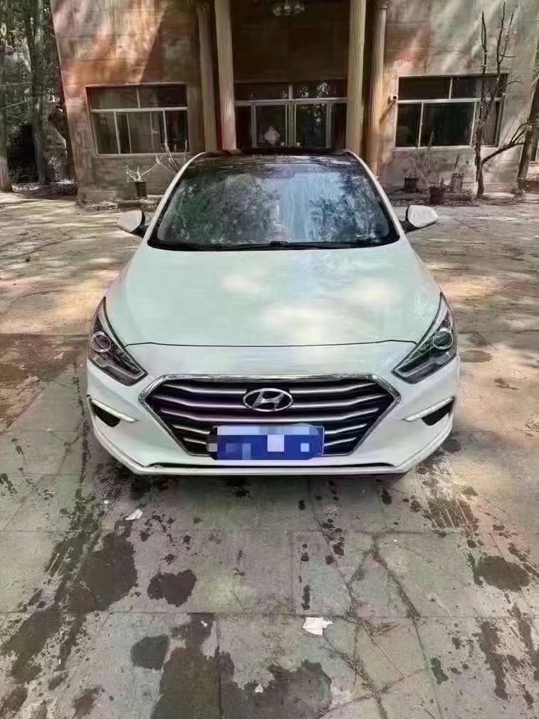 菏泽19年现代名图1