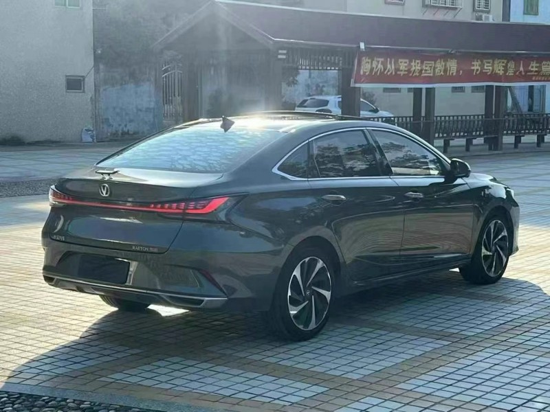 江门23年长安汽车锐程CC5