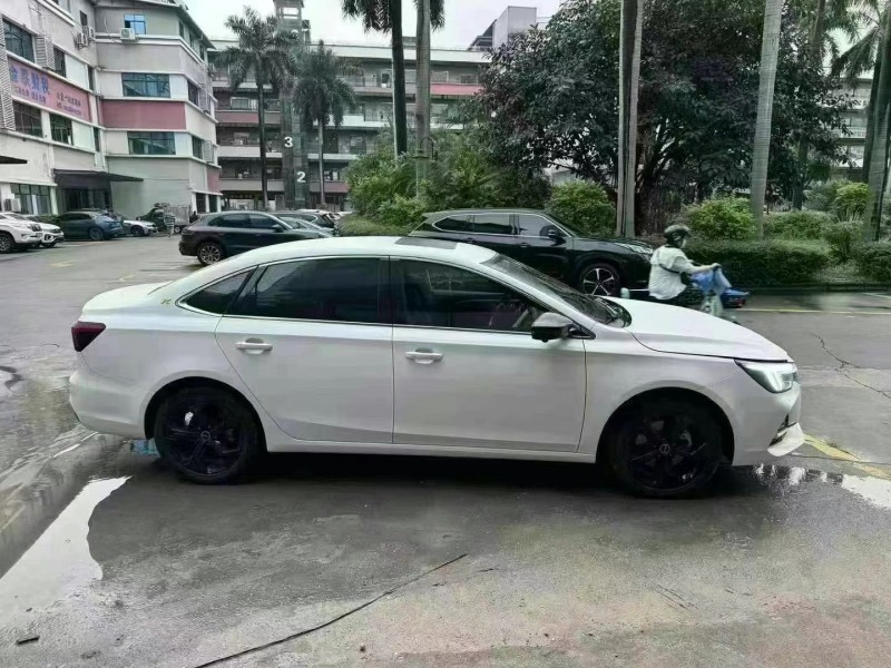 江門22年榮威i69