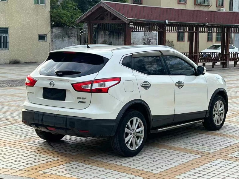 汕頭16年日產逍客8