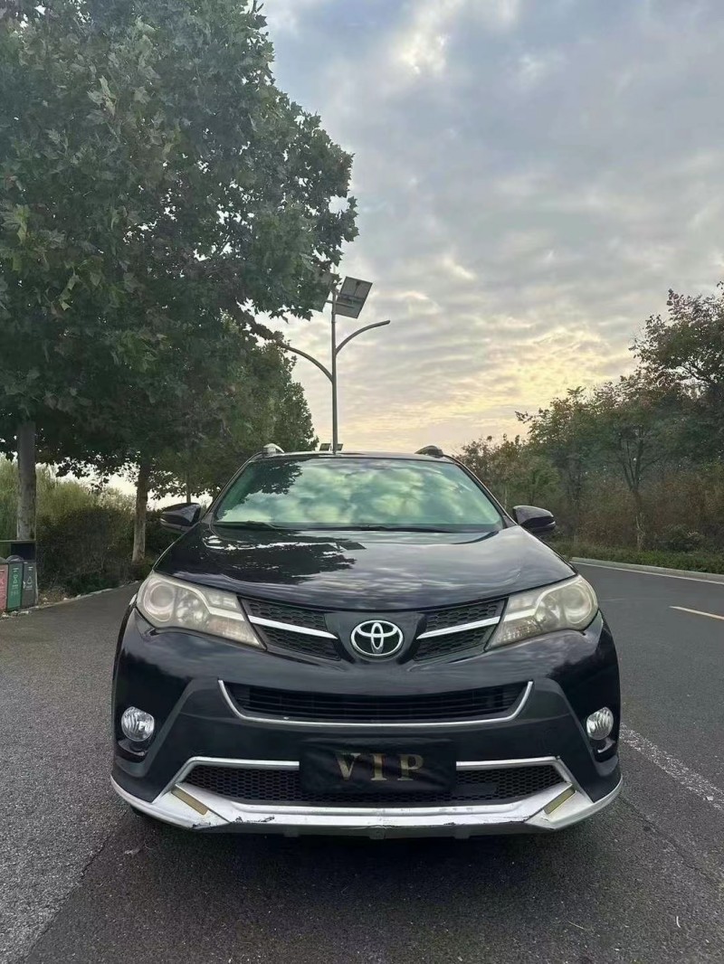 泰安15年豐田RAV41