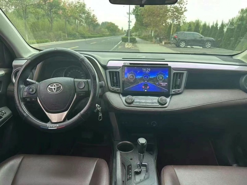 泰安15年豐田RAV43