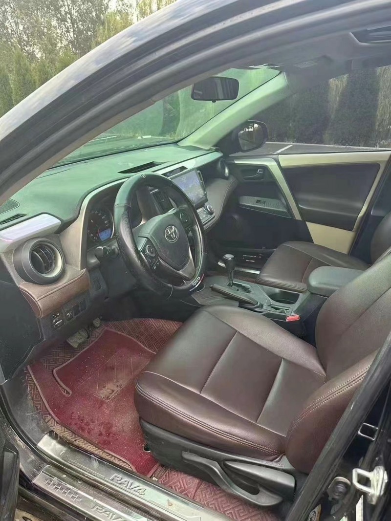 泰安15年豐田RAV46
