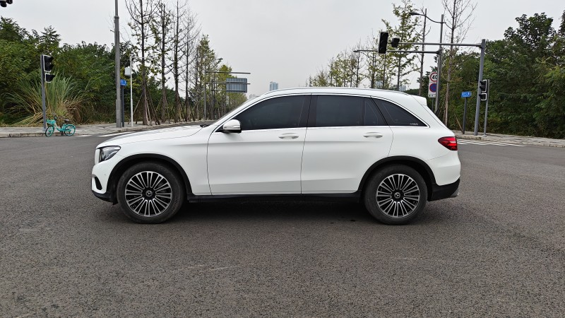 成都18年奔驰GLC2