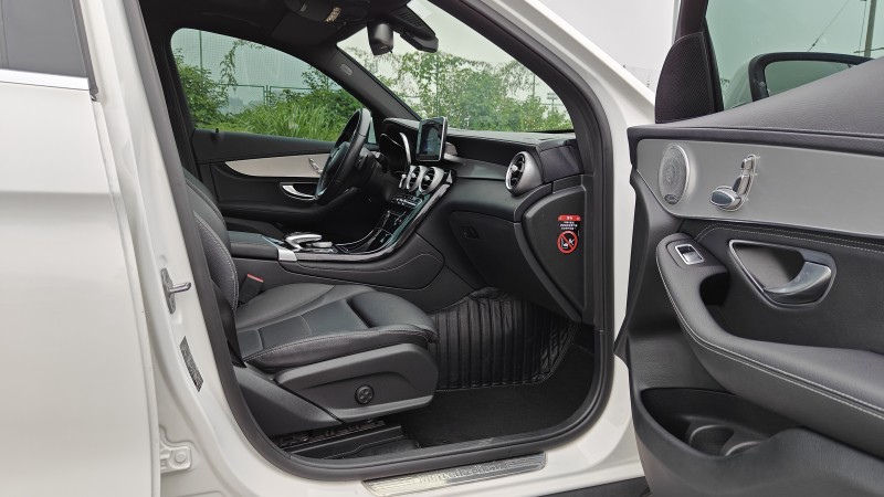 成都18年奔驰GLC6