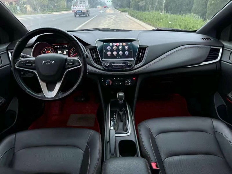 济南19年雪佛兰科鲁泽8