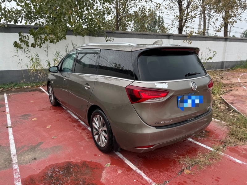 徐州21年别克GL65