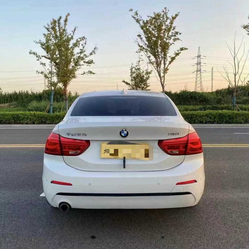 徐州17年宝马1系9