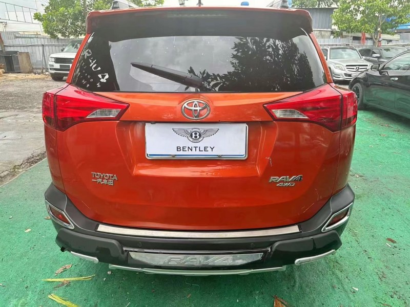 广州14年丰田RAV45
