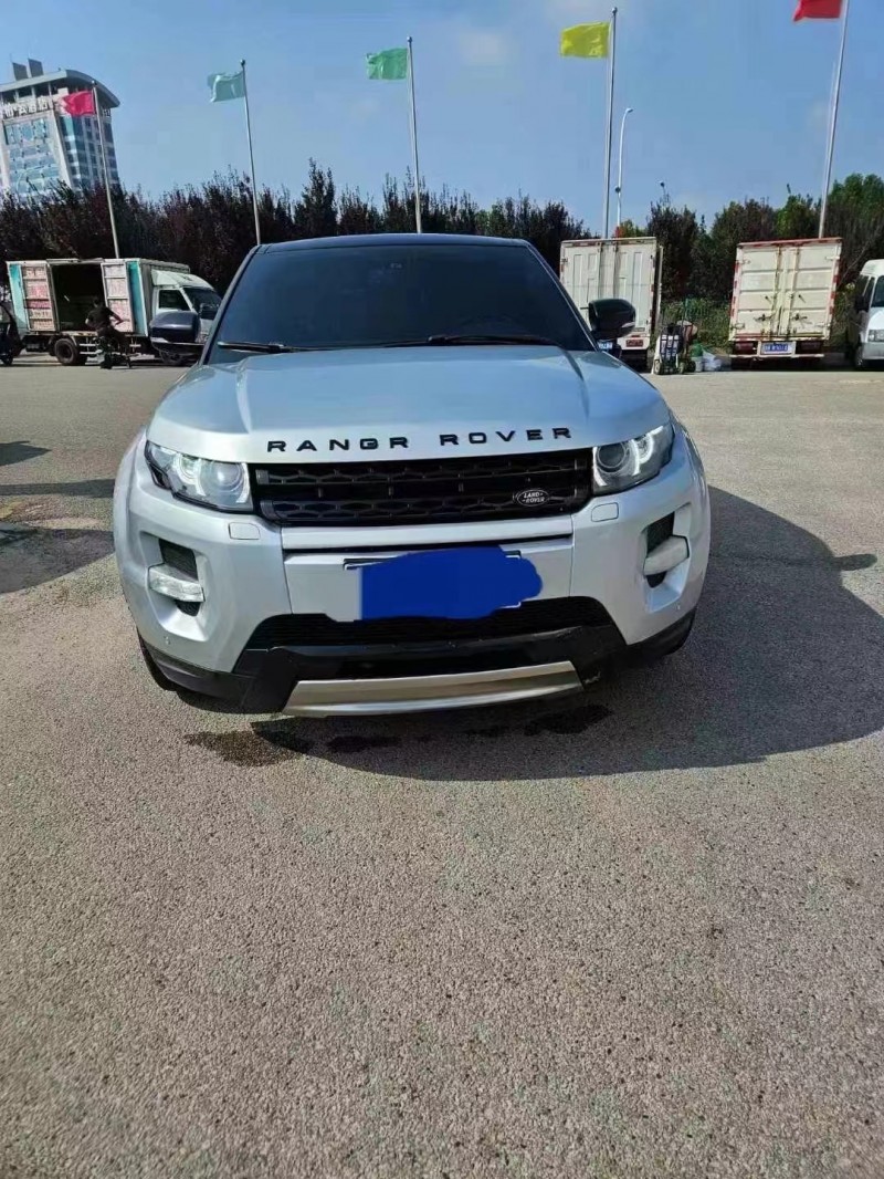 青岛13年路虎极光1