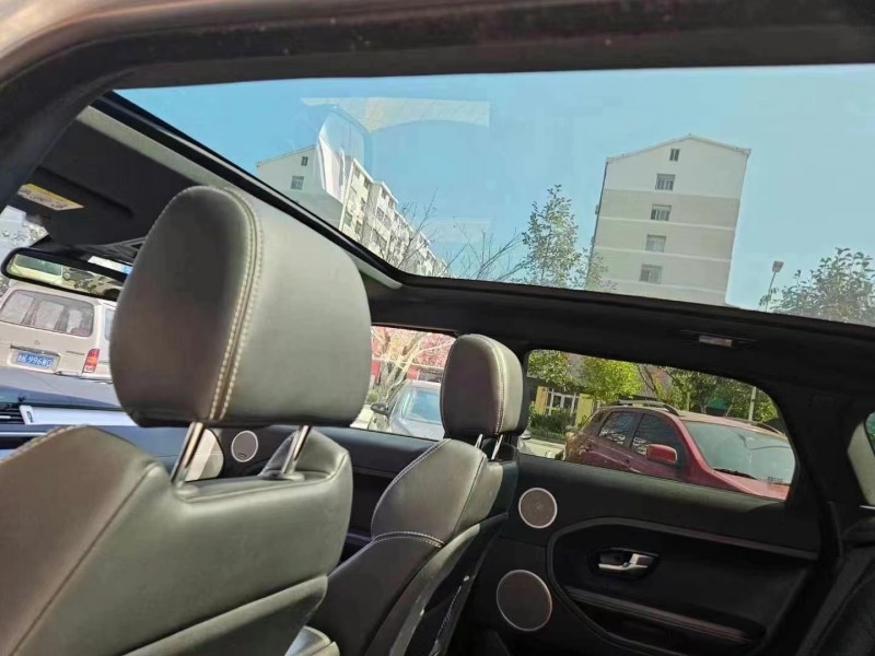 青岛13年路虎极光6