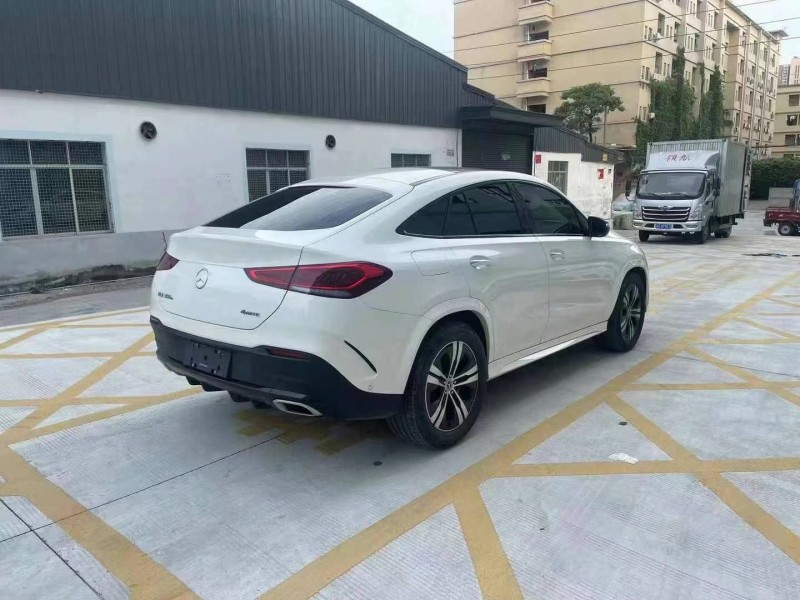 广州22年奔驰GLE8