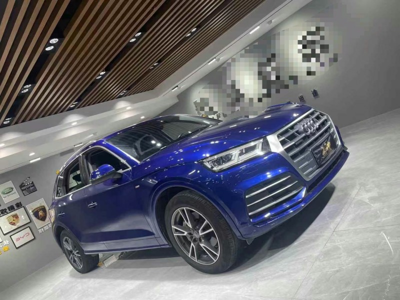 成都18年奥迪Q52