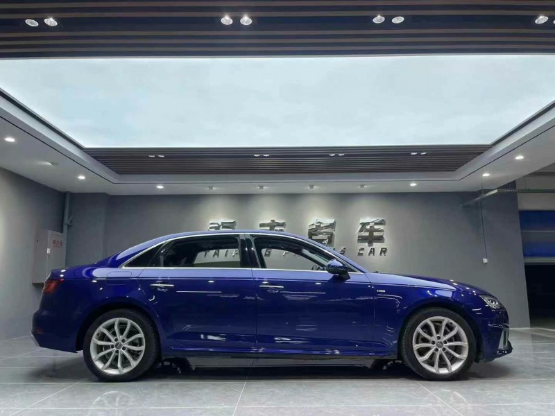 成都19年奥迪A4L8