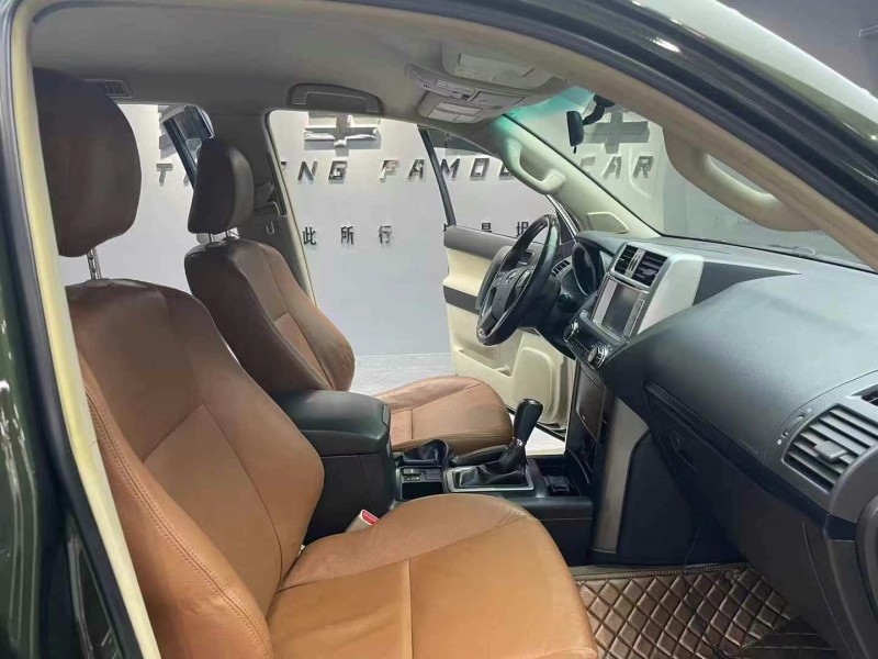 成都14年丰田普拉多7