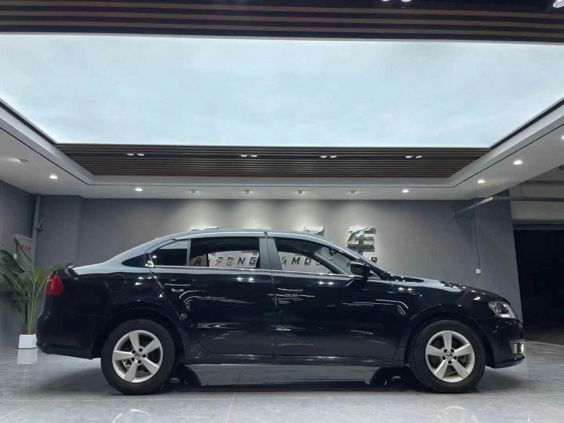 成都16年大众朗逸6