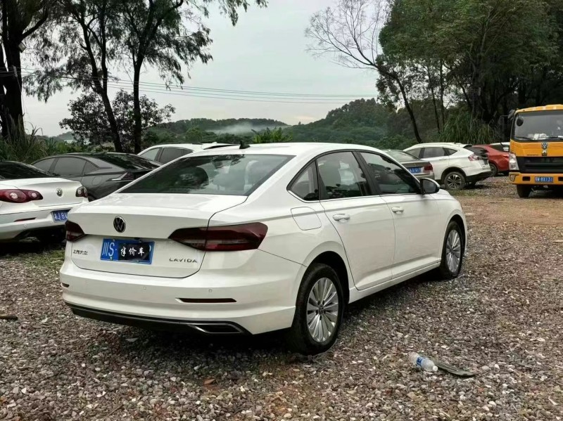 广州22年大众朗逸8