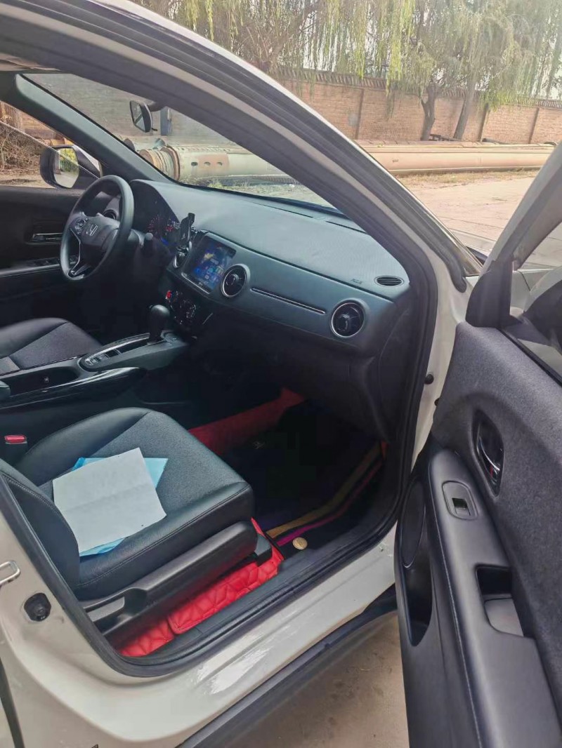 保定21年本田XRV7