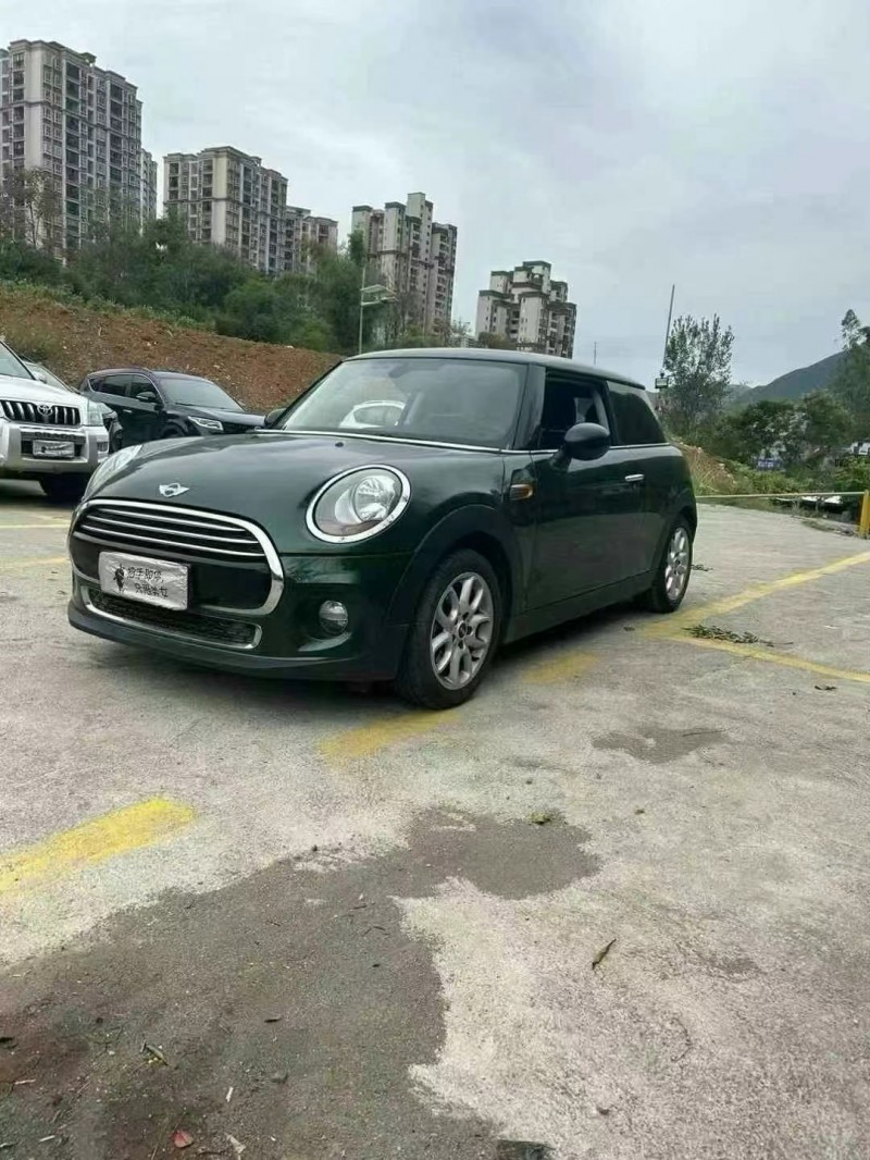 重慶16年MINICooper3