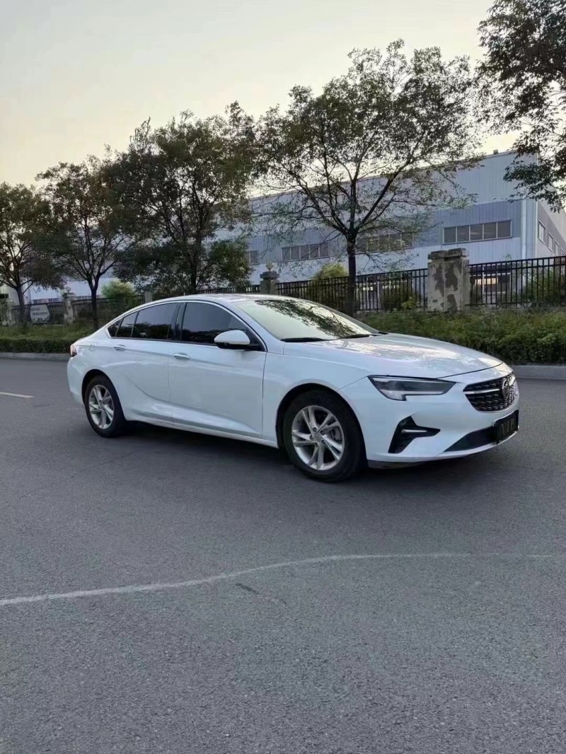 徐州20年别克君威3