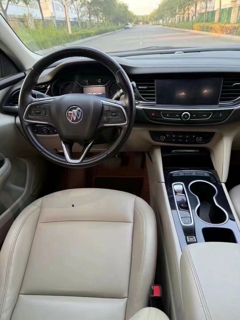 徐州20年别克君威4