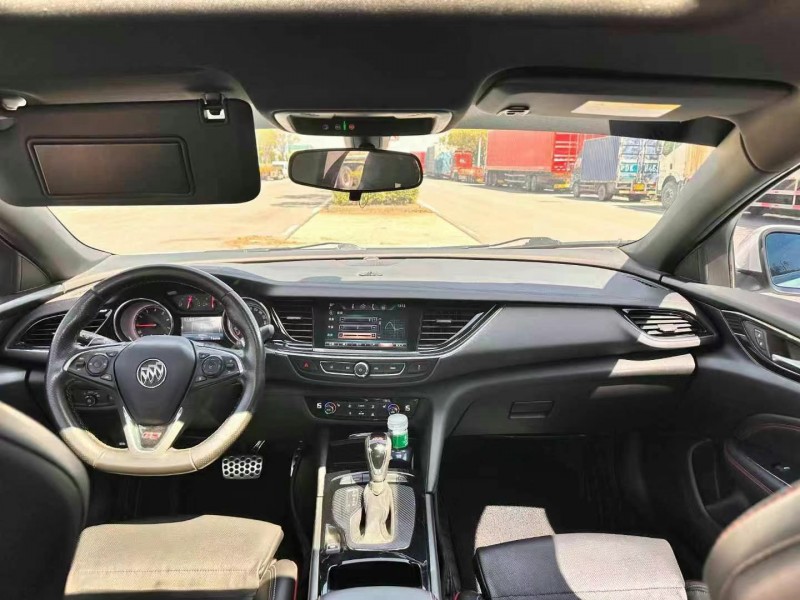 徐州20年别克君威5