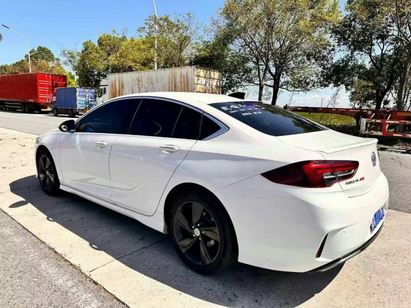 徐州20年别克君威7