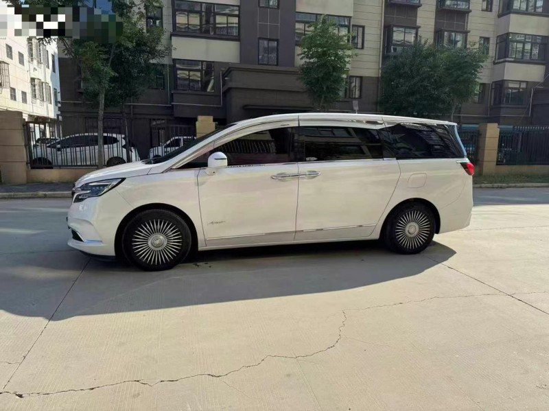 徐州21年别克GL87