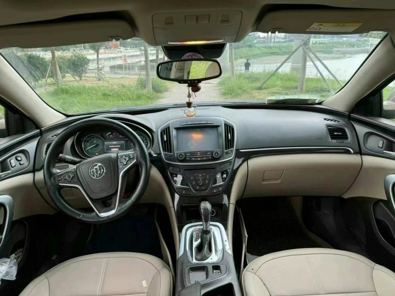 郑州15年别克君威9