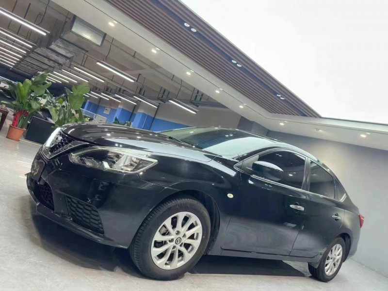 成都18年日产轩逸2