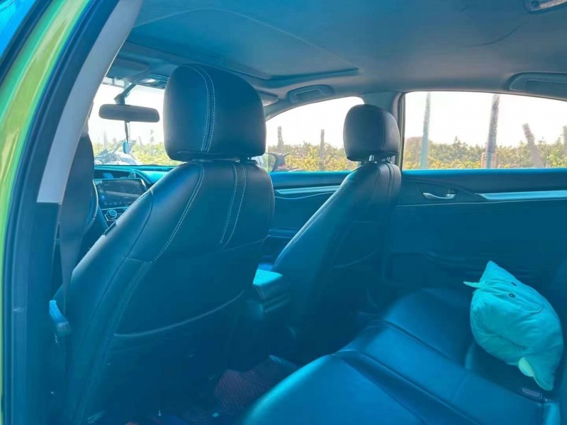 济宁19年本田思域5