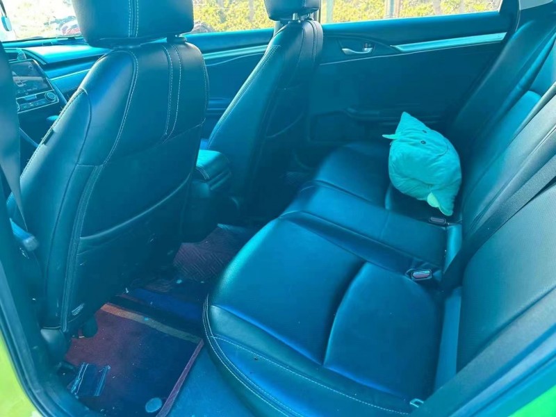 济宁19年本田思域6