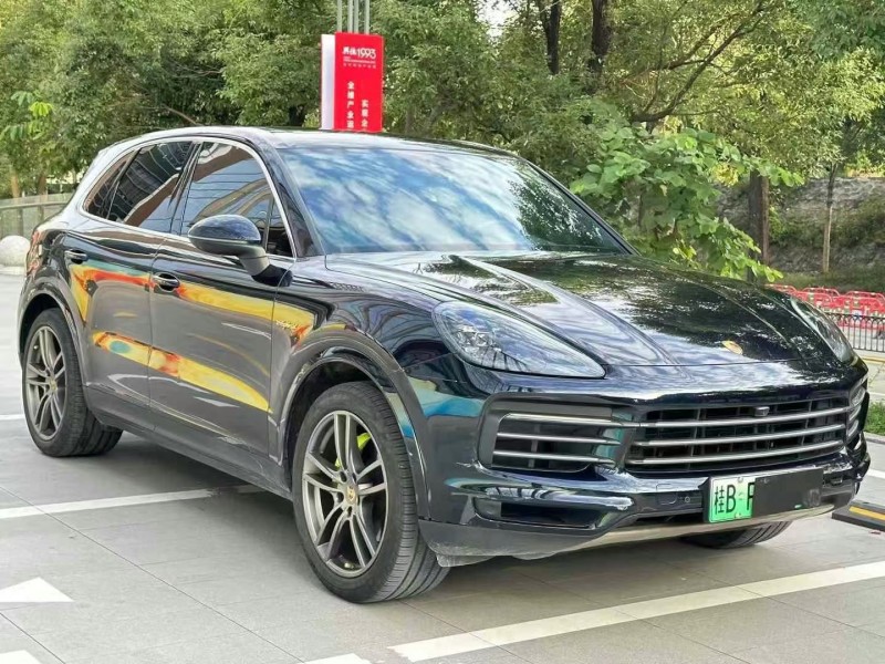广州21年保时捷卡宴3