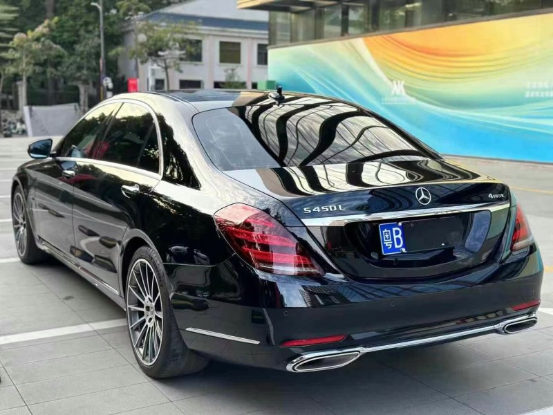 广州20年奔驰S8