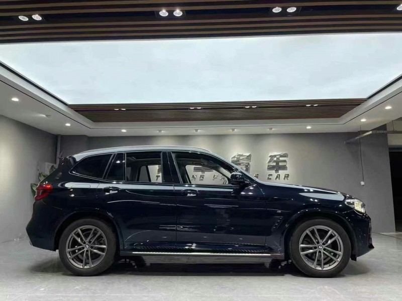 成都19年宝马X38