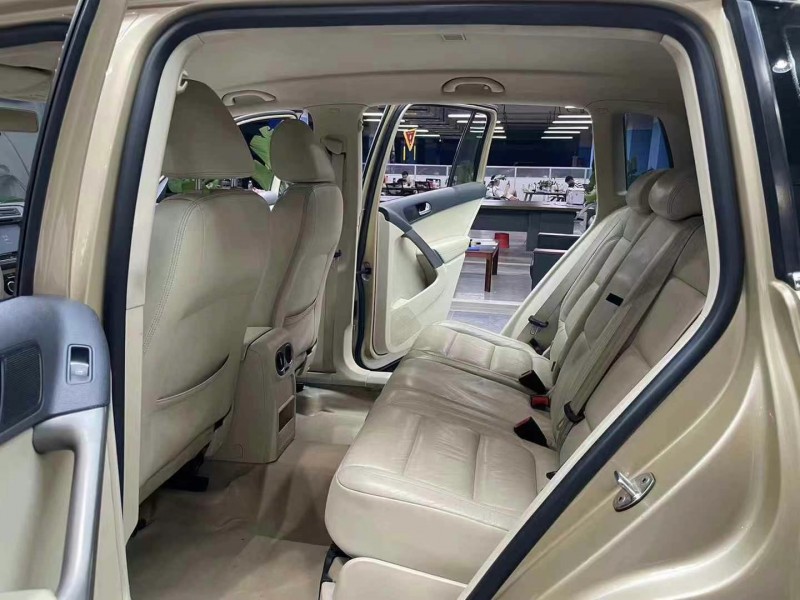 成都13年大众途观6