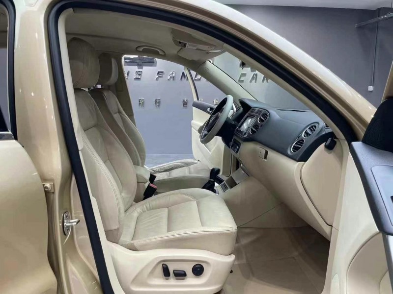 成都13年大众途观9