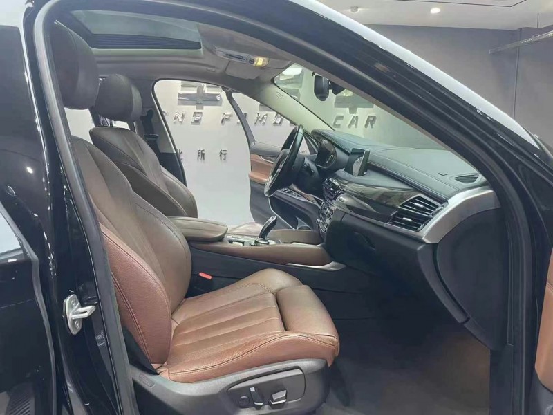 成都16年宝马X610