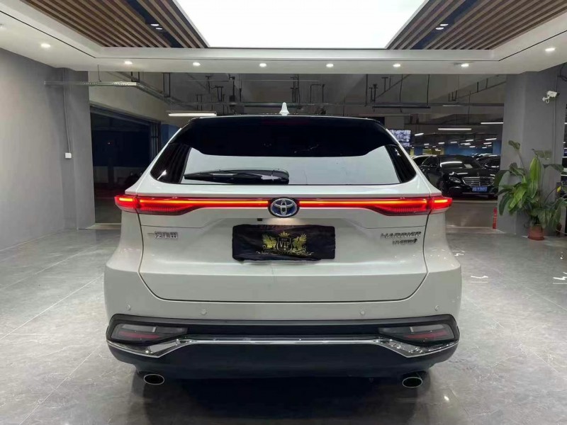 成都22年丰田凌放8