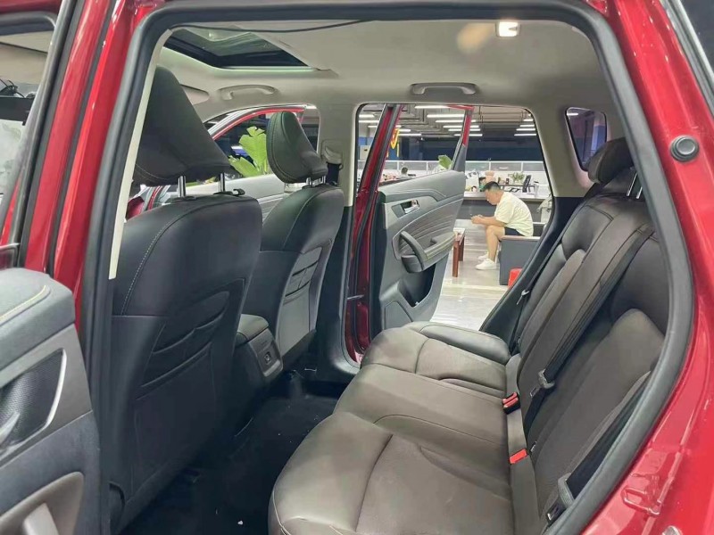 成都19年长安汽车CS354