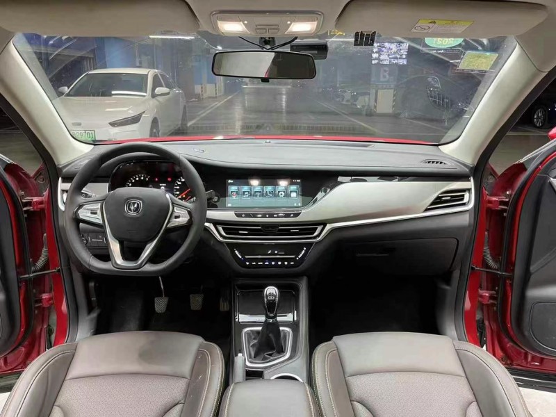 成都19年长安汽车CS358