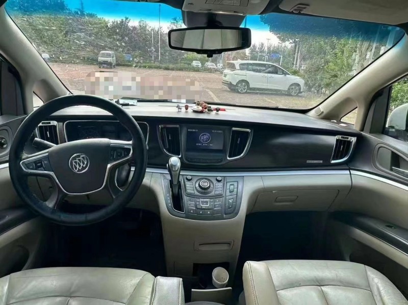 青岛13年别克GL86