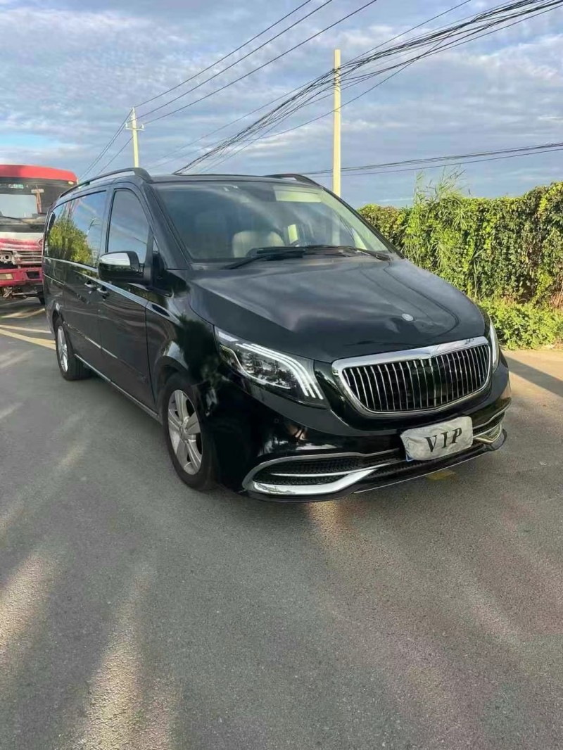 新乡13年奔驰唯雅诺2