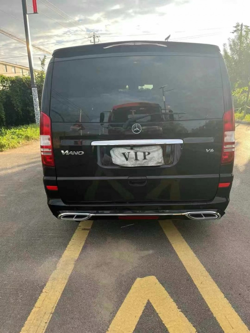 新乡13年奔驰唯雅诺5