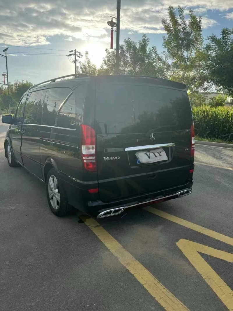 新乡13年奔驰唯雅诺6