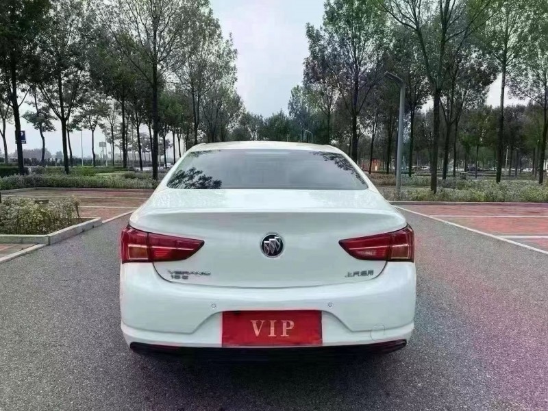 潍坊17年别克威朗9