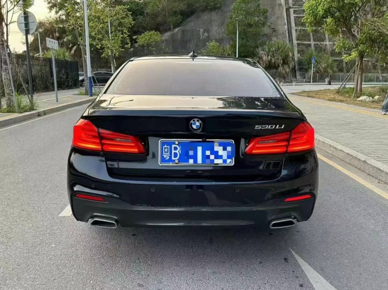 广州18年宝马5系9