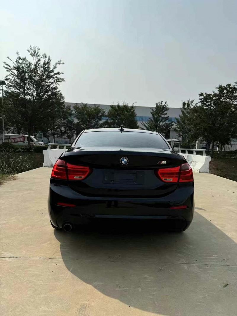 徐州18年宝马1系9