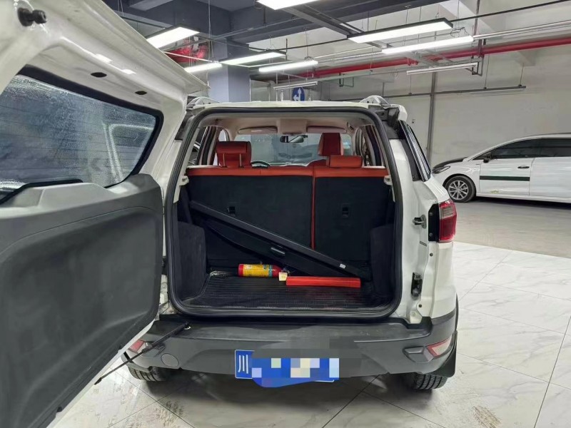 成都16年福特翼搏5